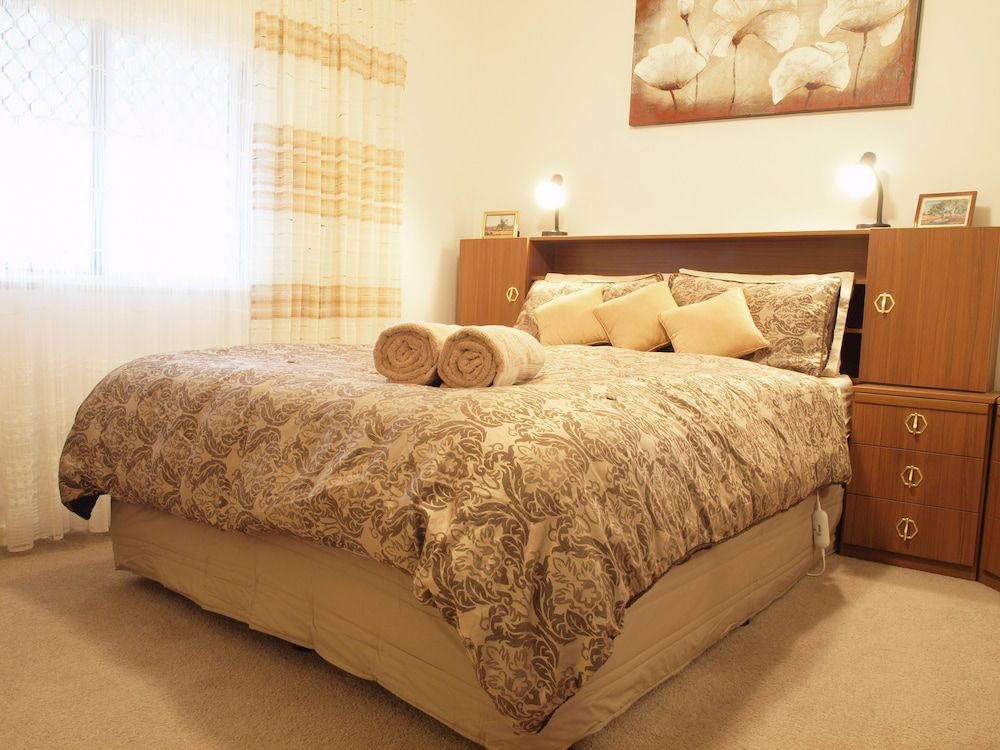 Broken Hill - 3 bedroom Cottage