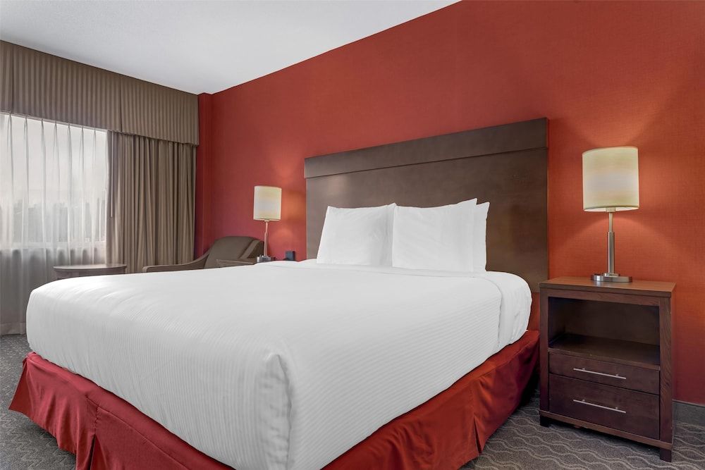 Suite, 1 King Bed, Non Smoking, Refrigerator & Microwave