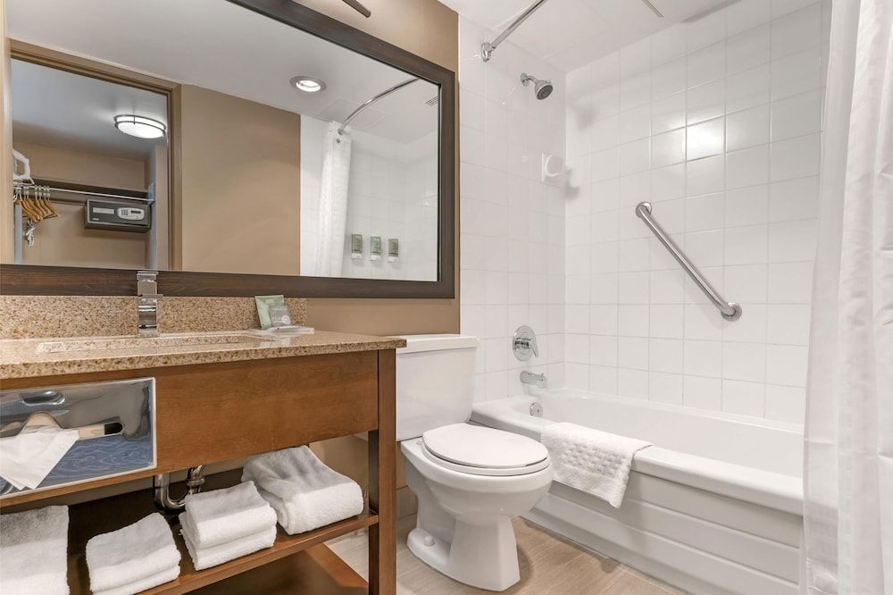 Best Western Terrace Inn Standard Room, 1 King Bed, Refrigerator & Microwave, Mountain View 7