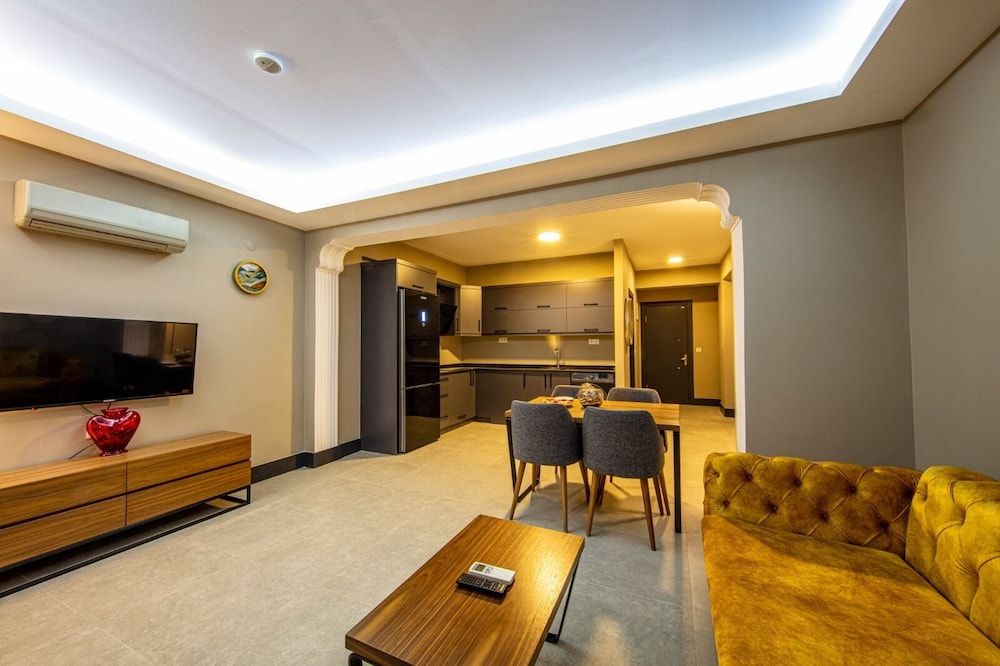 Deluxe Apartment