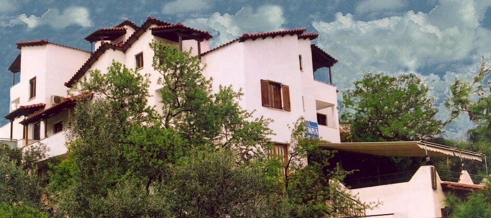 Drymna Hotel