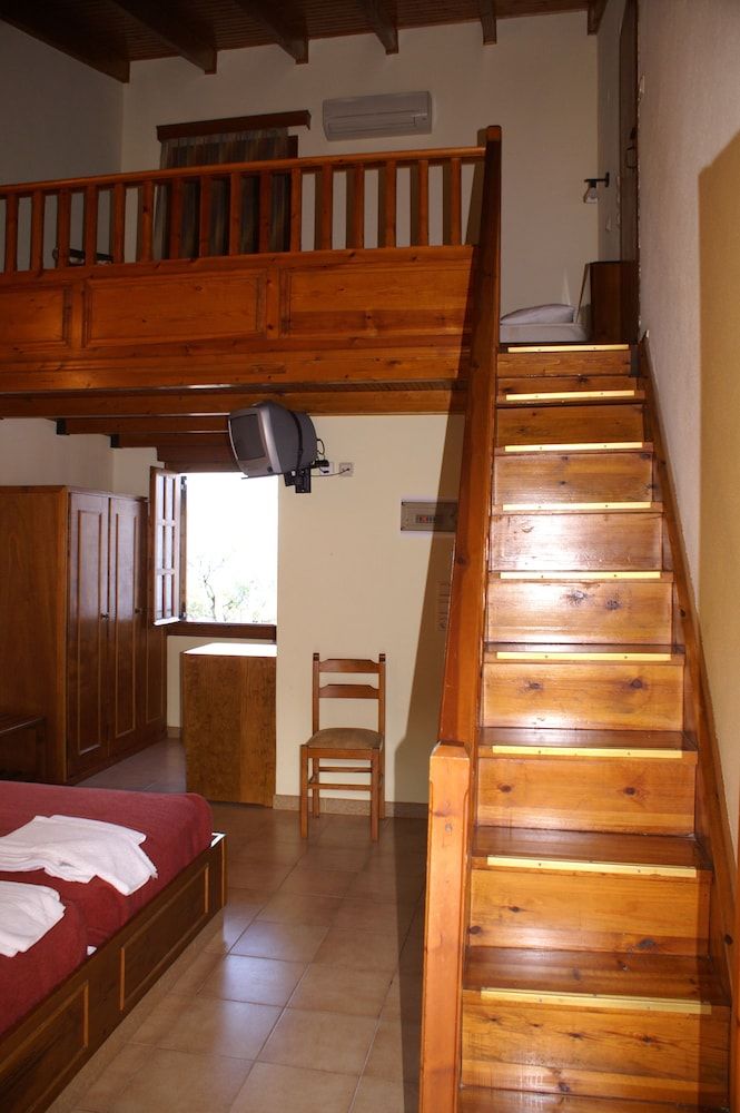 Drymna Hotel