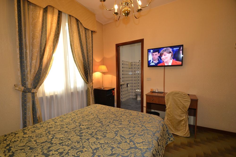 Hotel Residence Comfort Single Room 2