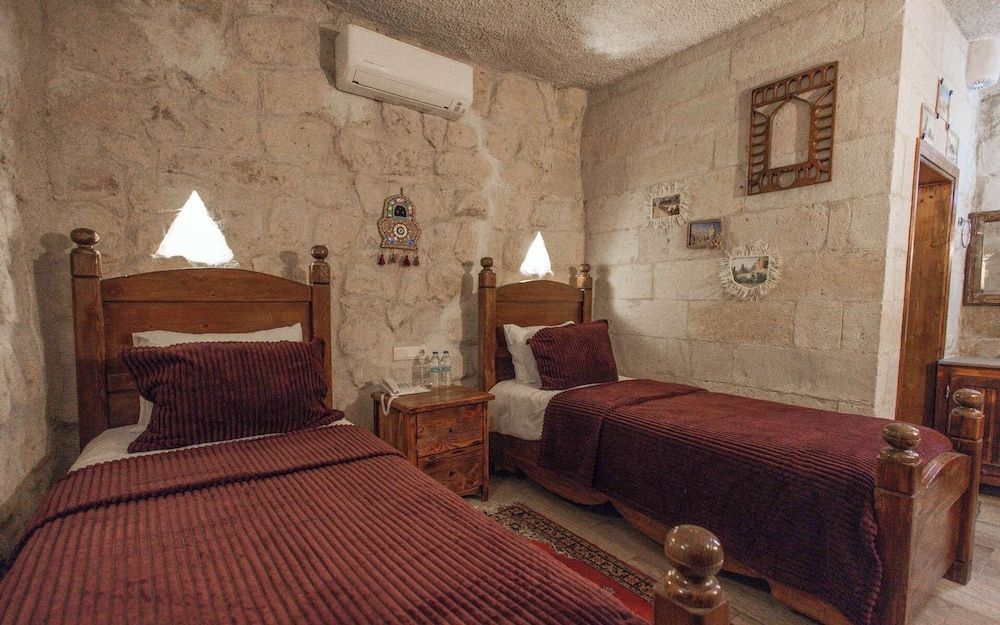 undefined Maccan Cave Hotel 3