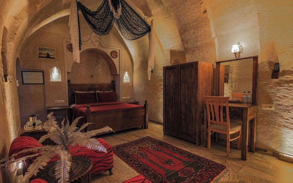 undefined Maccan Cave Hotel 4