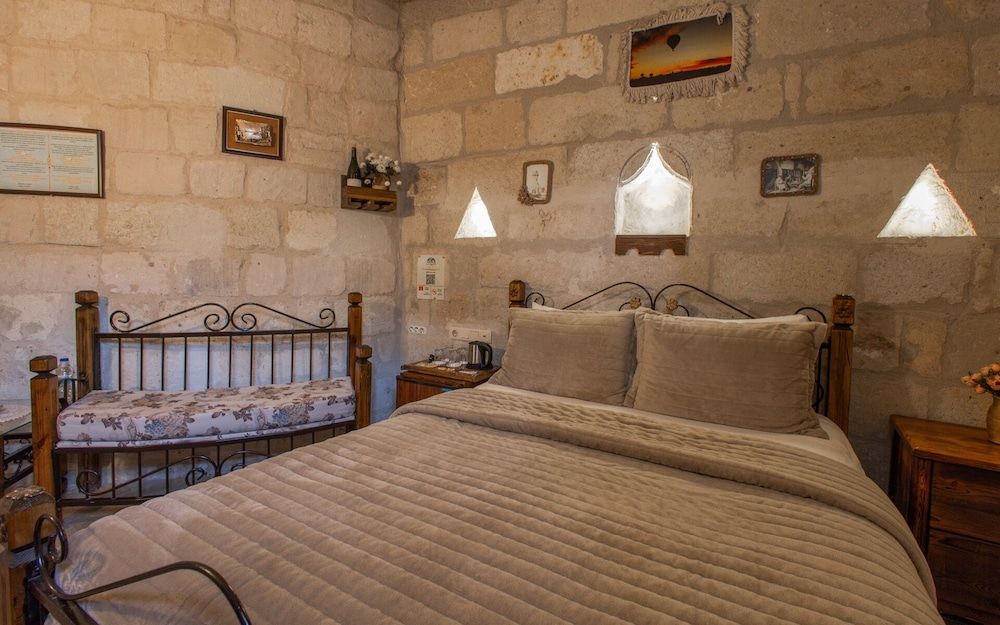 undefined Maccan Cave Hotel 5