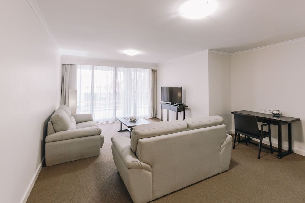 Newcastle Central Plaza One Bedroom Apartment 6