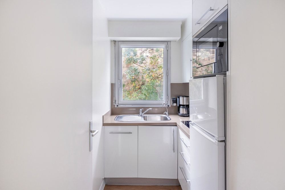 Royal Regency Paris Vincennes Apartment, 1 Bedroom 5