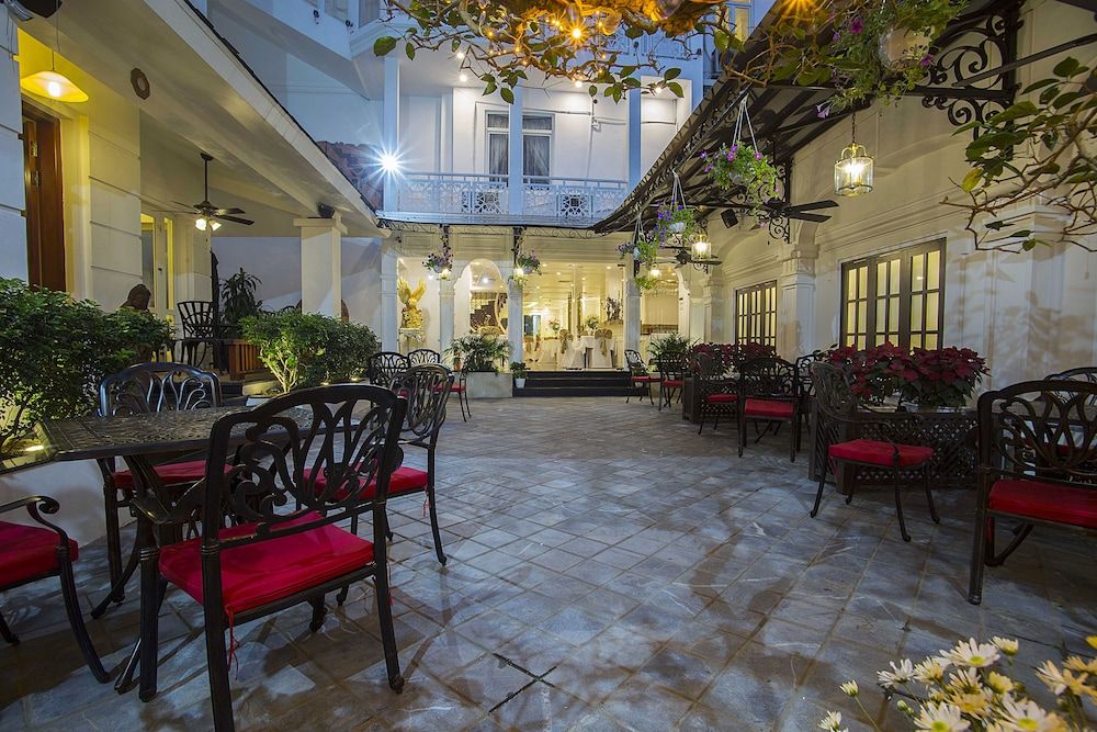 undefined New Era Hotel and Villa 7