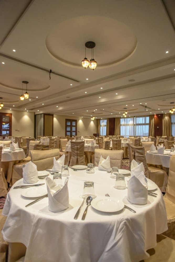 undefined Cloud Hotel & Suites 10