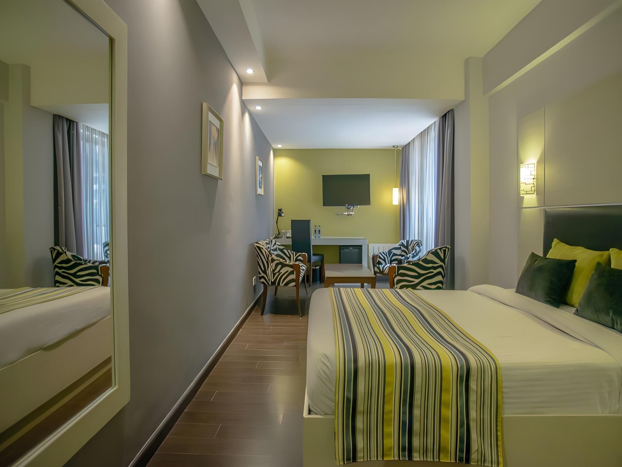 undefined Cloud Hotel & Suites 4