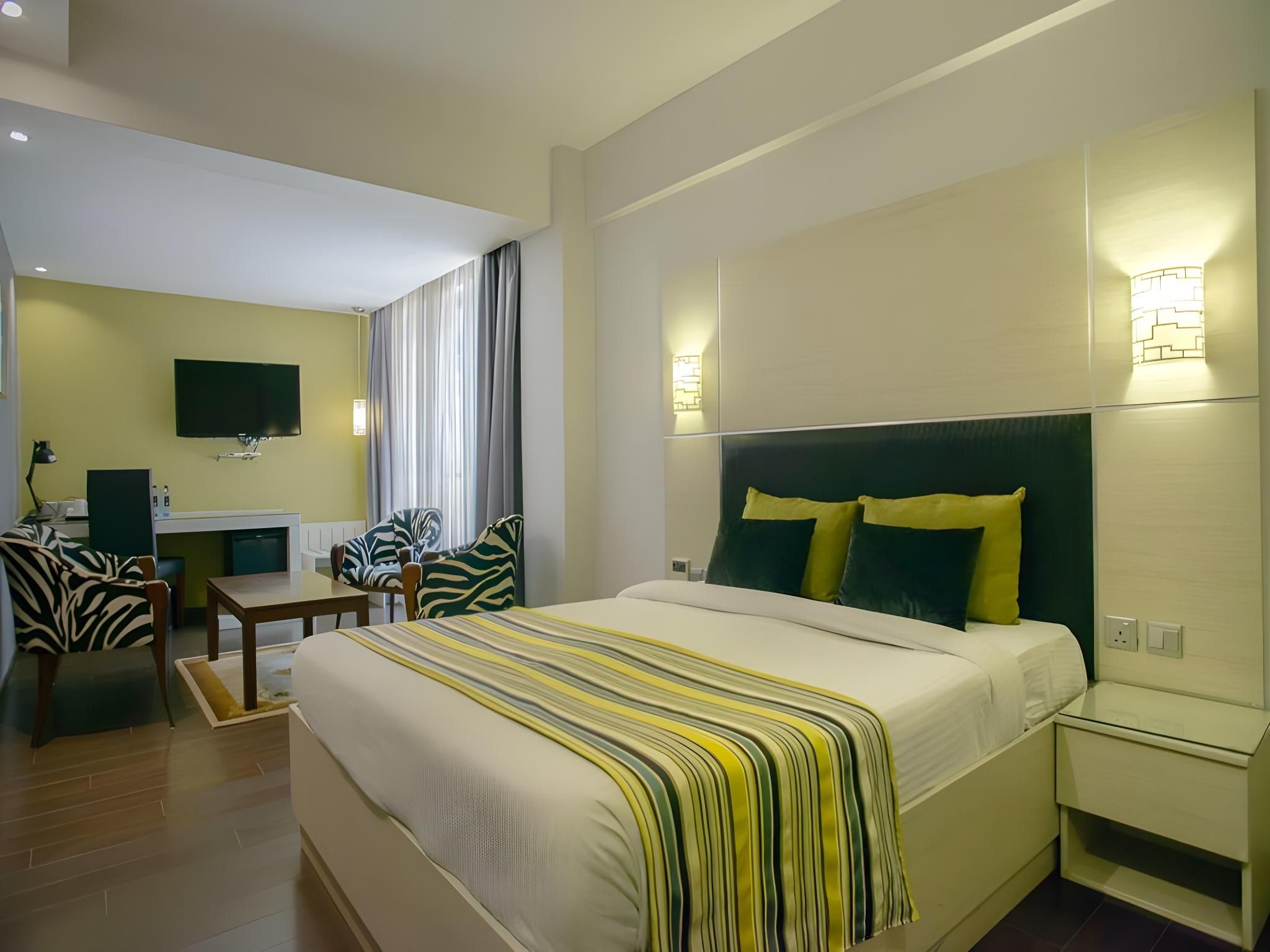 undefined Cloud Hotel & Suites 3