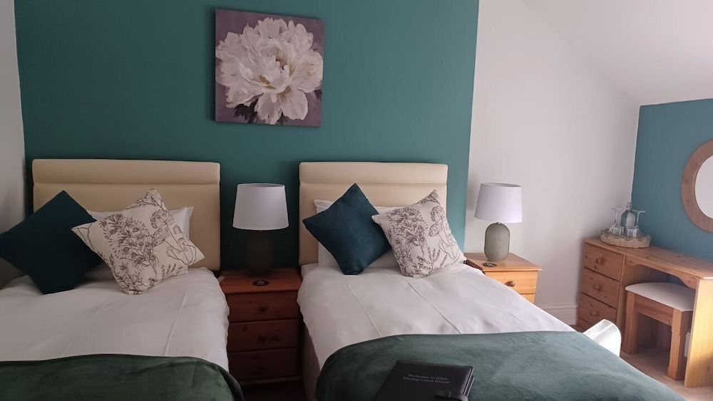 Standard Twin Room, Ensuite (Room 7)