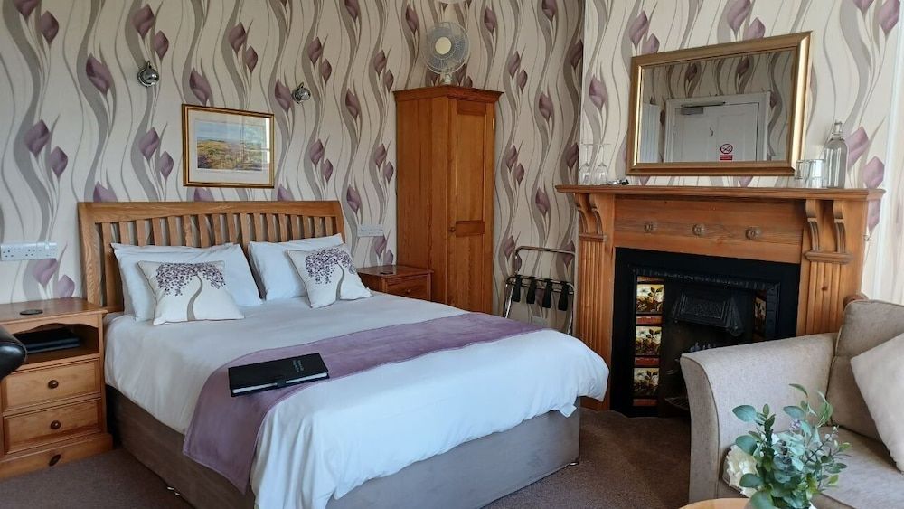 Superior Suite, Ensuite (Room 2 )