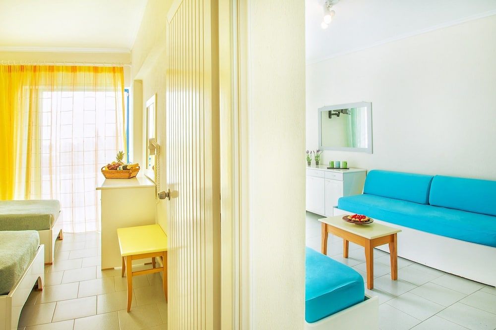 Family Room, Sea View