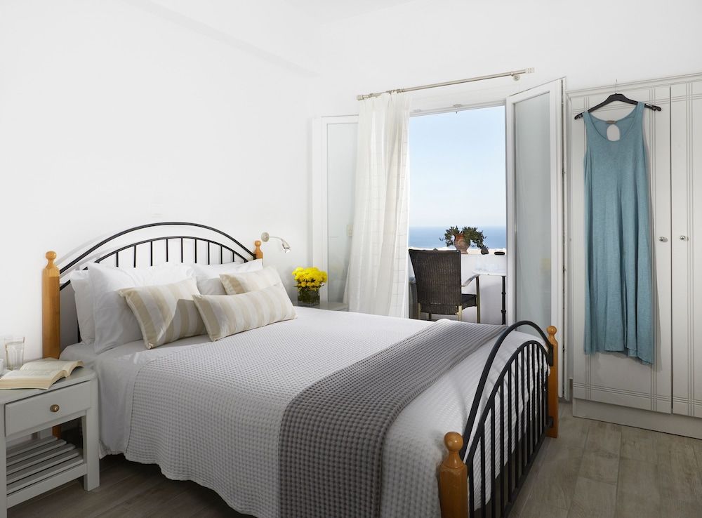 Milos Villas Hotel Standard Room (Renovated)