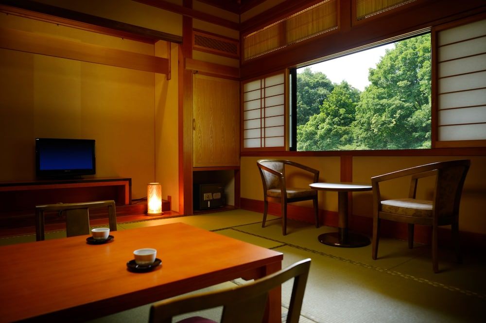 Traditional Japanese Style Room (15 Tatami Mats)