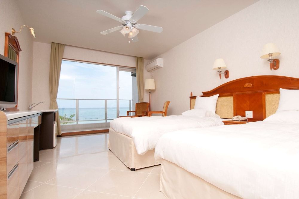 Ocean View Twin 2 Single Beds with Balcony, Non Smoking (with extra bed)
