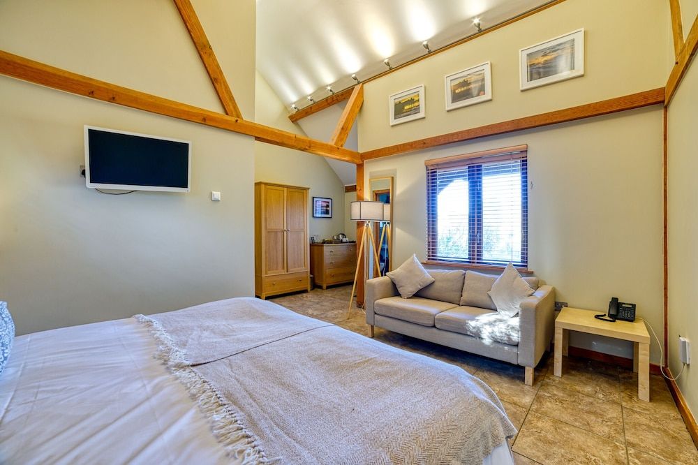 The Grove Cromer Standard Suite, Ensuite, Garden View (Orchard Room (Mezzanine))