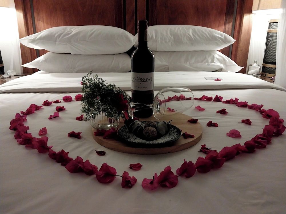 Karongwe - River Safari Lodge Executive Double or Twin Room (4) 2