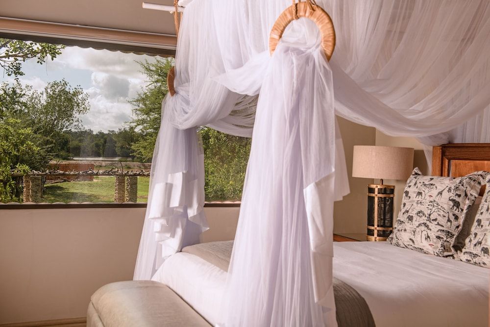 Karongwe - River Safari Lodge Family Suite 7