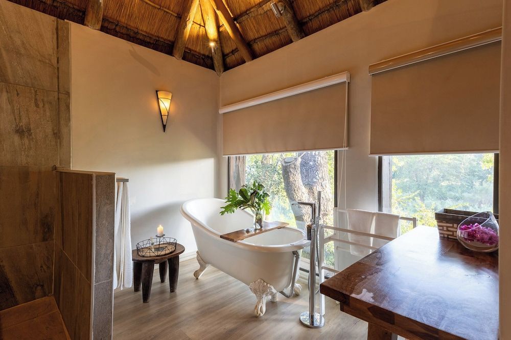 Karongwe - River Safari Lodge Presidential Double Room 9