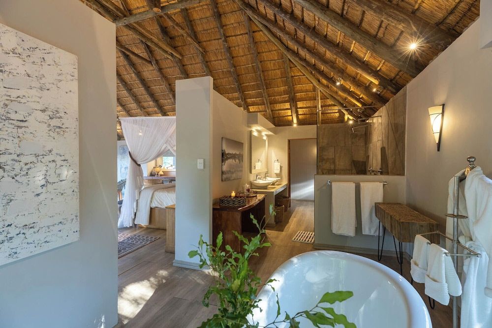 Karongwe - River Safari Lodge Family Suite 16