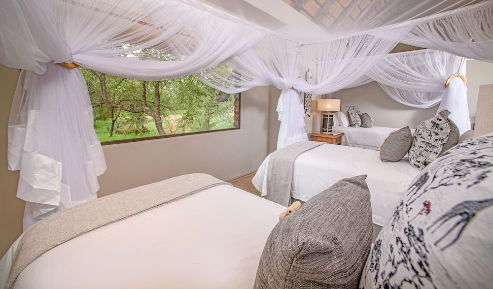 Karongwe - River Safari Lodge Family Suite