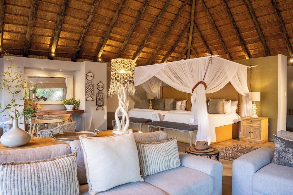 Karongwe - River Safari Lodge Presidential Double Room 6