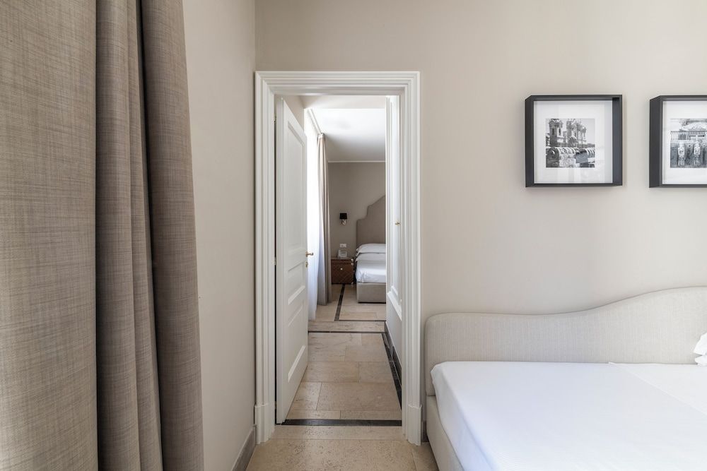 La Dépendance Junior Room, City View