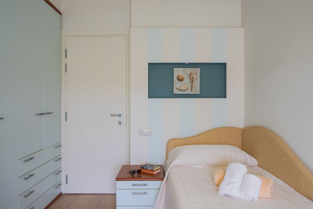 Hotel Pacific Single Room 2