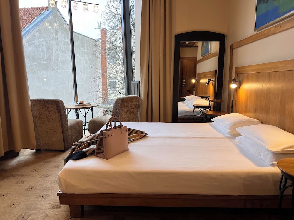 Best Western Santakos Hotel Suite, 1 King Bed 2