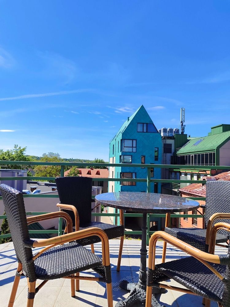 Best Western Santakos Hotel Suite, Multiple Beds, Smoking (Living Room) 6