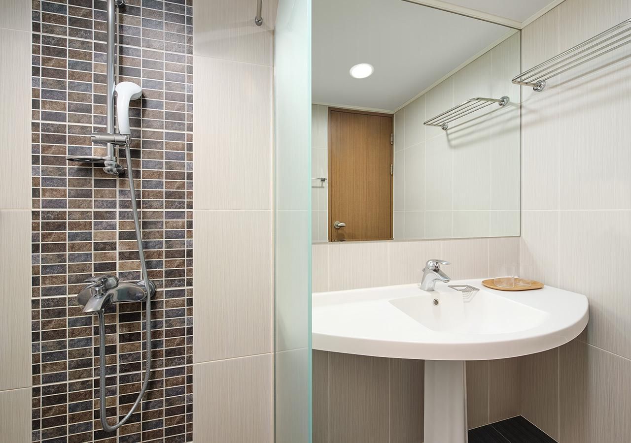 ETON Deluxe-No Kitchen