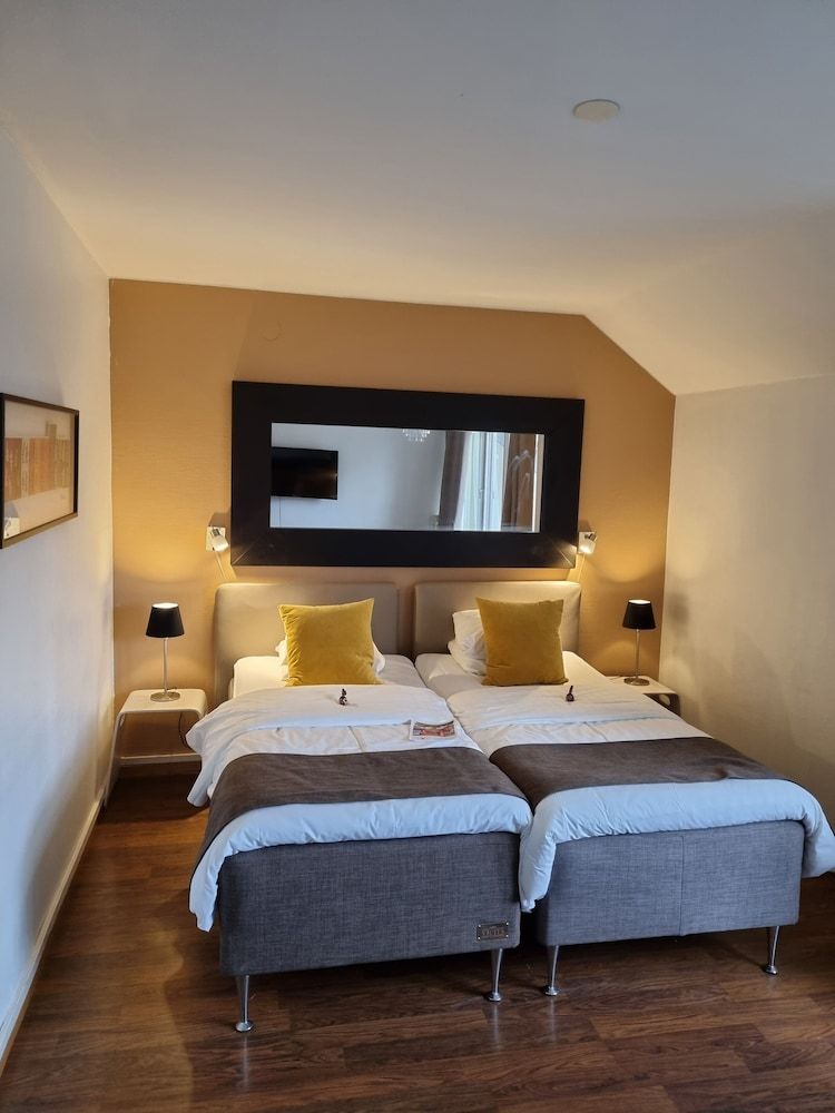 Hotell Västerås Superior Twin Room, Balcony 3