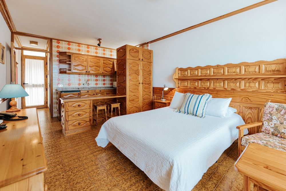 Standard Studio, 1 Bedroom, Balcony, Sea Facing