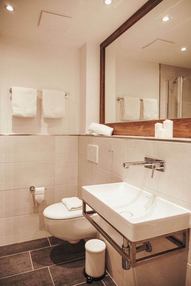 BE BIO Hotel be natural Classic Double Room (water side) 5