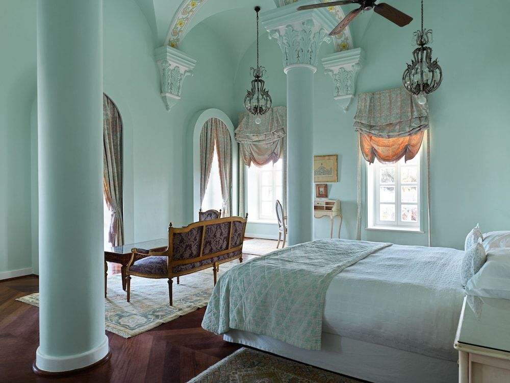 La Maison Bleue Beach Front Suite