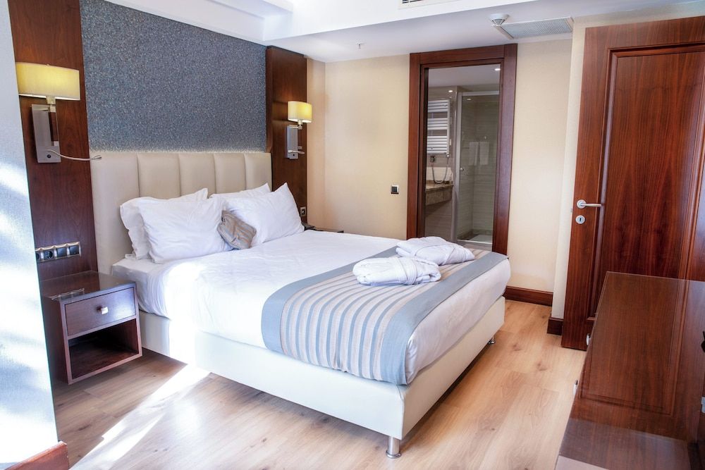 undefined Grand Aras Hotel & Suites 3