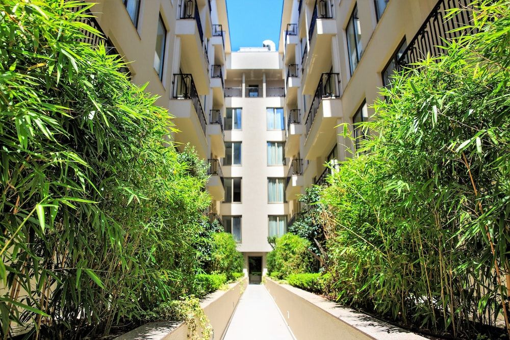undefined Grand Aras Hotel & Suites 8