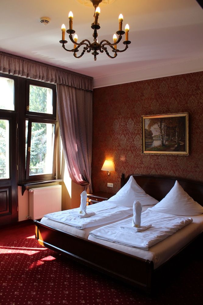 Schlosshotel Stecklenberg Double Room 5