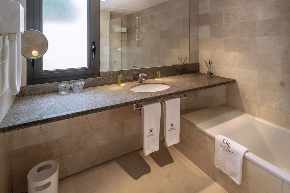 Gran Hotel Rey Don Jaime Premium Room 6