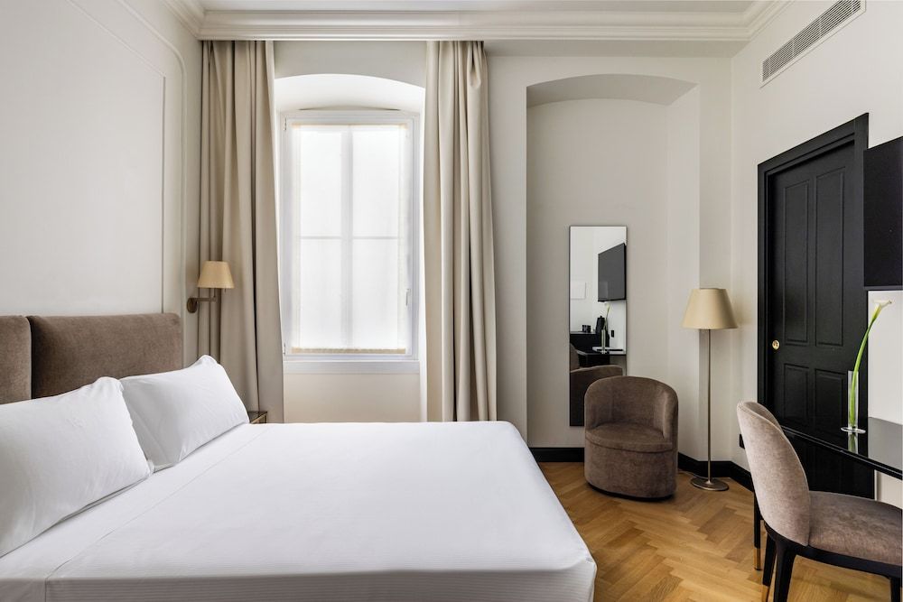 Hotel Continentale Standard Double or Twin Room 5