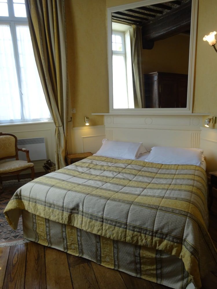 Best Western Hotel Montgomery Deluxe Room, 1 King Bed (Living Room)