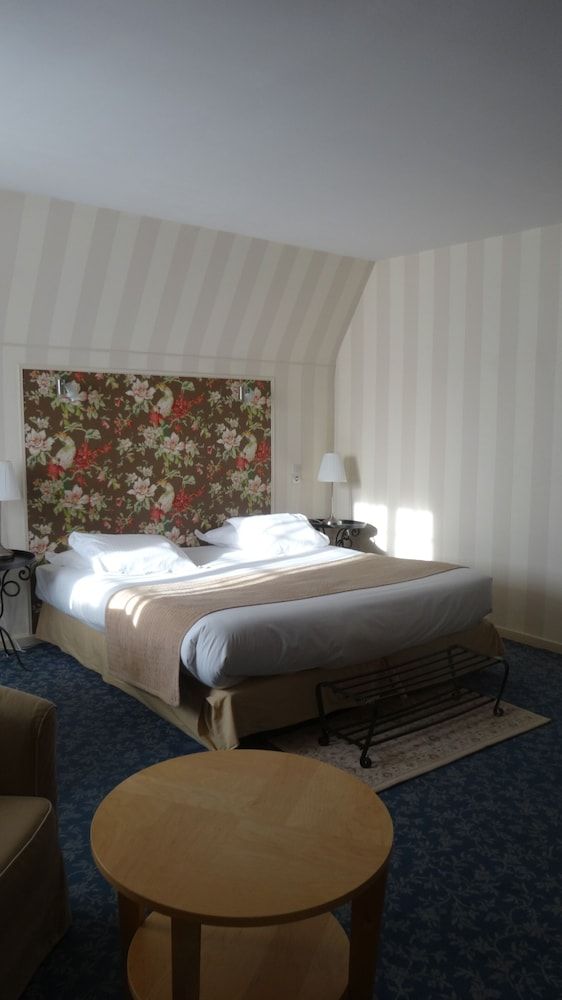 Best Western Hotel Montgomery Deluxe Room, 1 King Bed (Living Room) 2