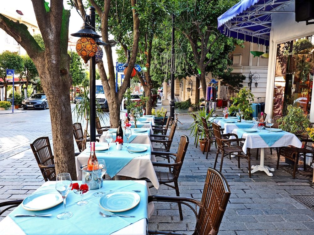 Sunrise Hotel Double Room 18