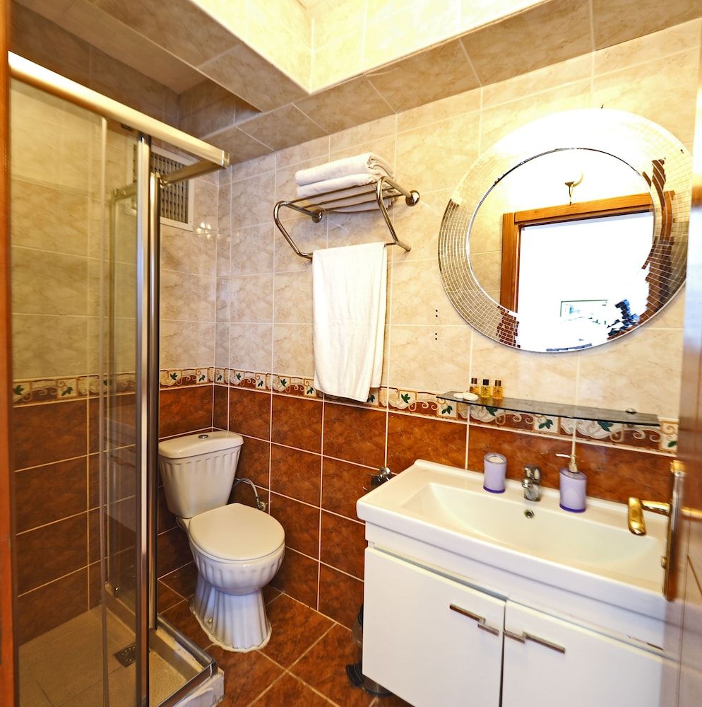 Sunrise Hotel Double Room 26