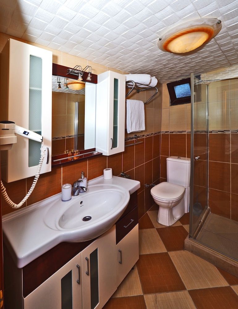 Sunrise Hotel Double Room 24