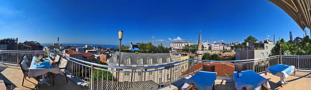 Sunrise Hotel Double Room 23