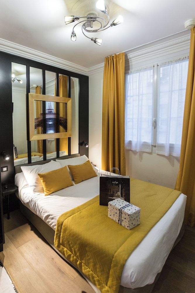 Pratic Hotel Standard Double Room